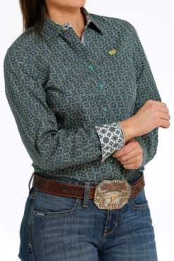 Cinch Performance Shirt No Pockets -Riding Apparel Store medallion print ls darkblue side MSW9165034 cinch 67763.1689020661