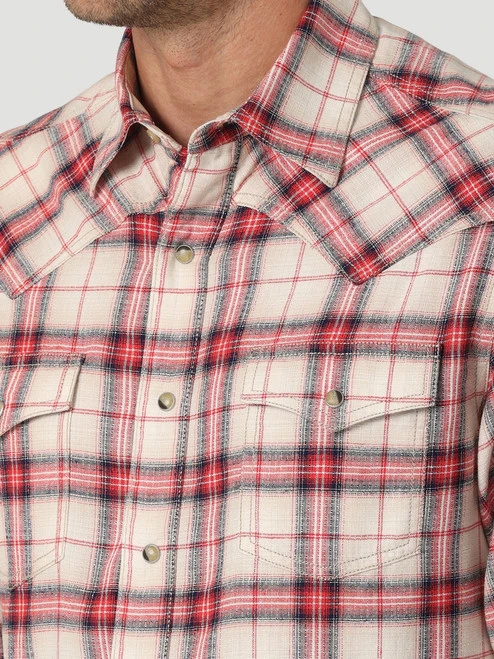 Men's Wrangler Retro Premium Plaid Long Sleeve Shirt 3 Men's Wrangler Retro Premium Plaid Long Sleeve Shirt - Image 3