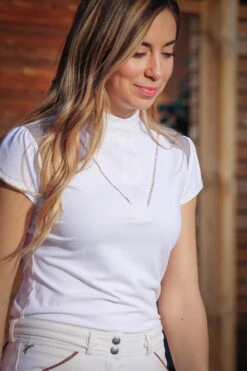PÉNÉLOPE Pénélope Venise Show Polo Short Sleeve -Riding Apparel Store venise show polo white taupe front side 987 904 010 penelope 23256.1688659736